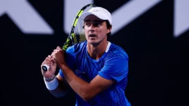 Adam Walton vs Tristan Schoolkate Prediction, Stats, Form, H2H, 3/18/25